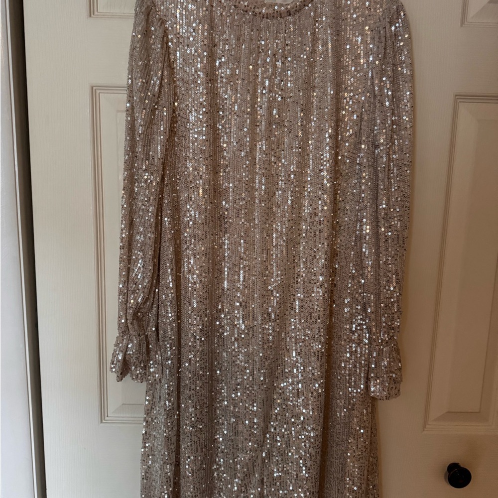 Julia Jordan Sequin Embellished Dress